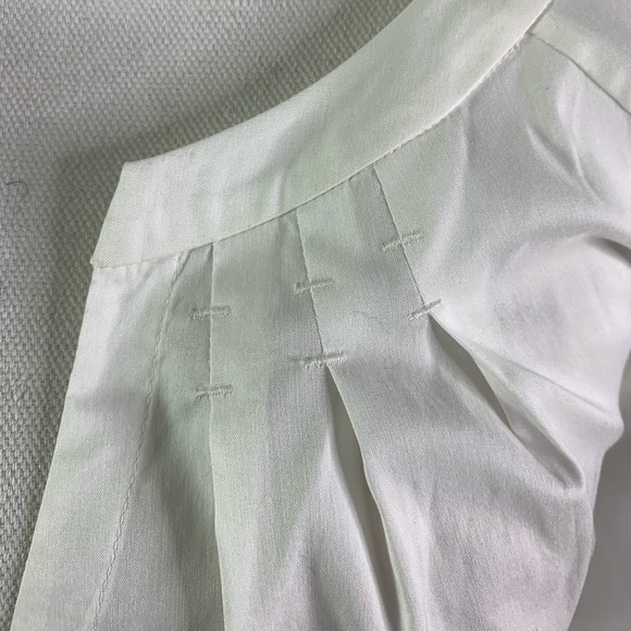 Diane Von Furstenburg white wrap top CUTE! Sz 4 - Picture 5 of 8